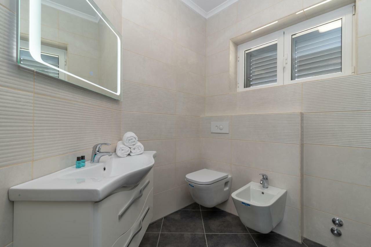 Villa Confido Luxury Apartment 01 Seget Donji Bagian luar foto
