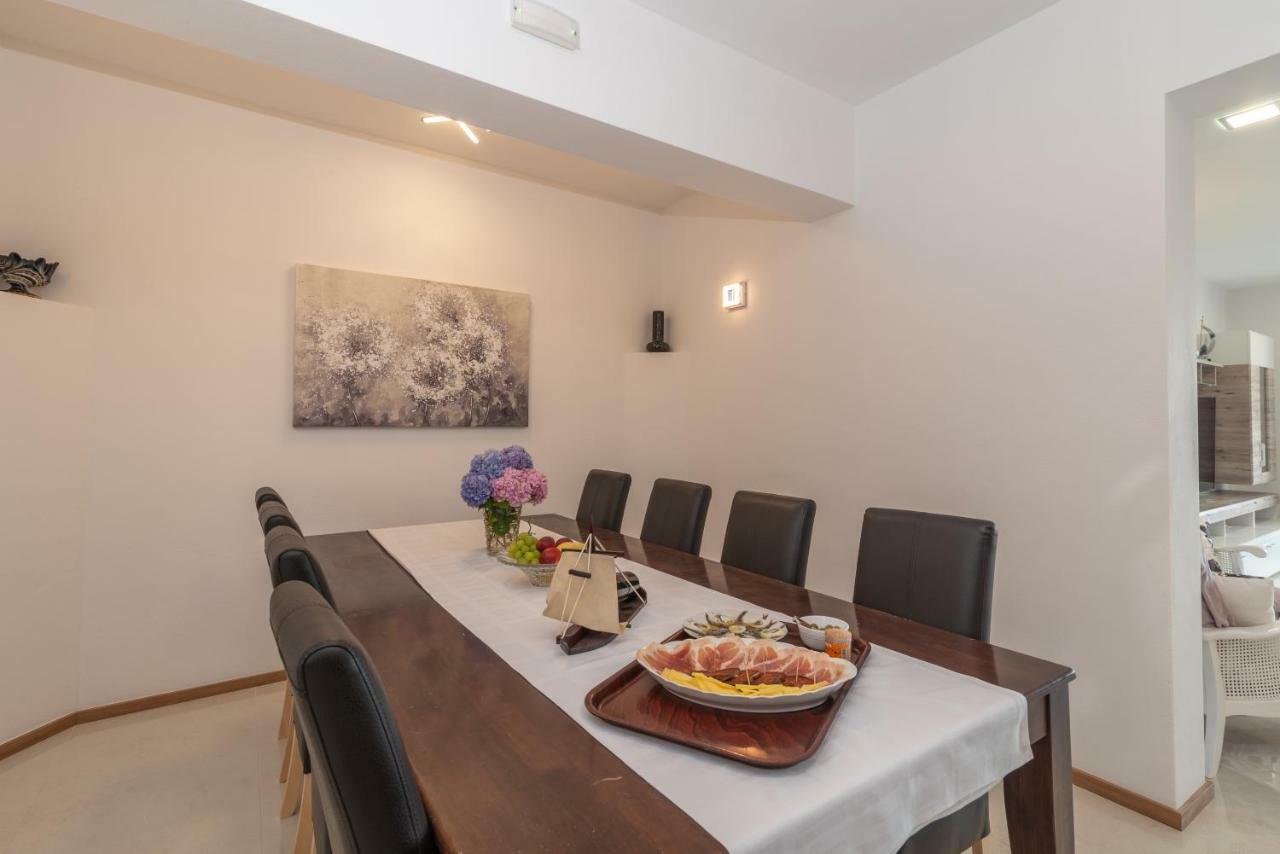 Villa Confido Luxury Apartment 01 Seget Donji Bagian luar foto