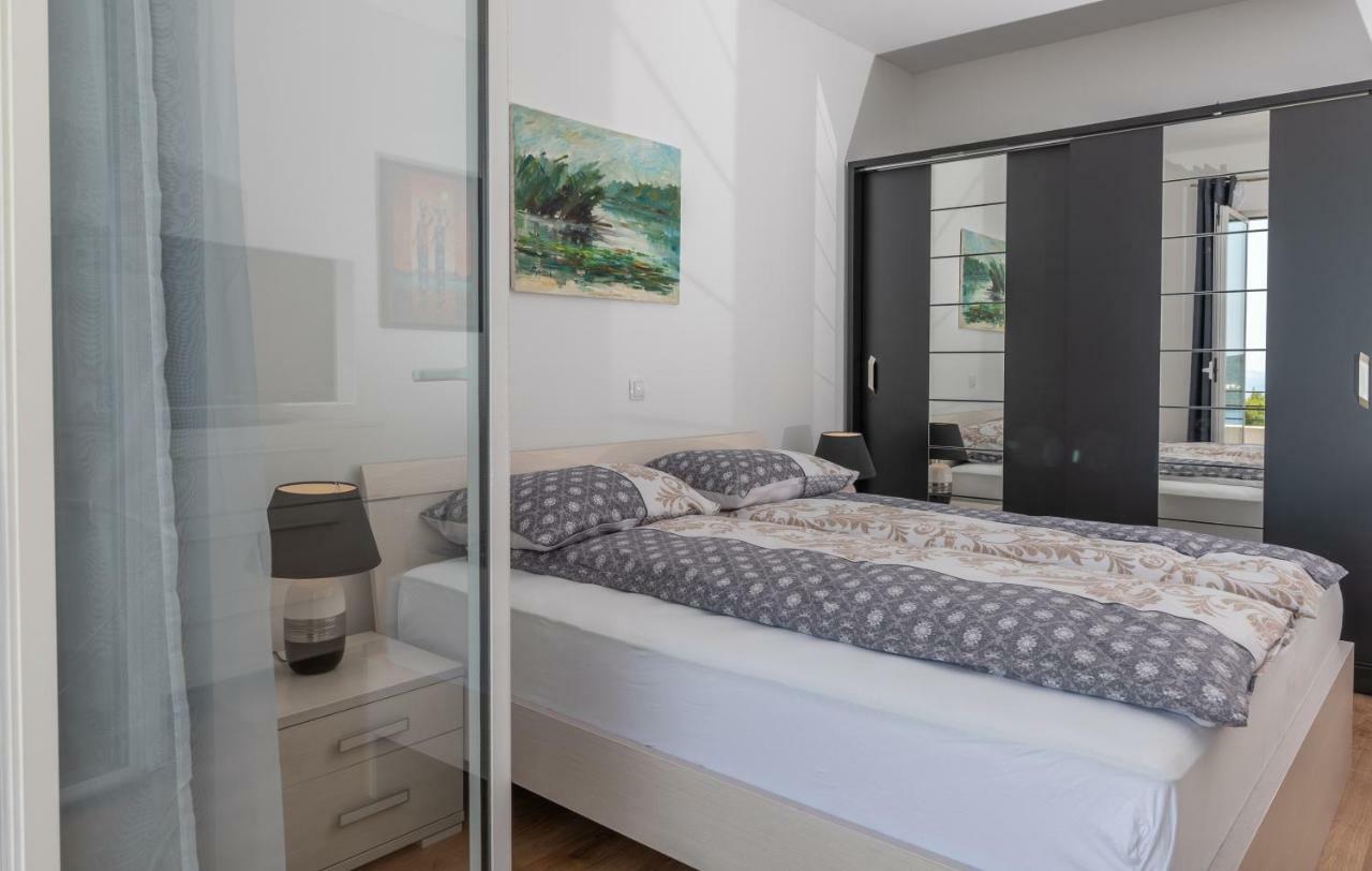Villa Confido Luxury Apartment 01 Seget Donji Bagian luar foto