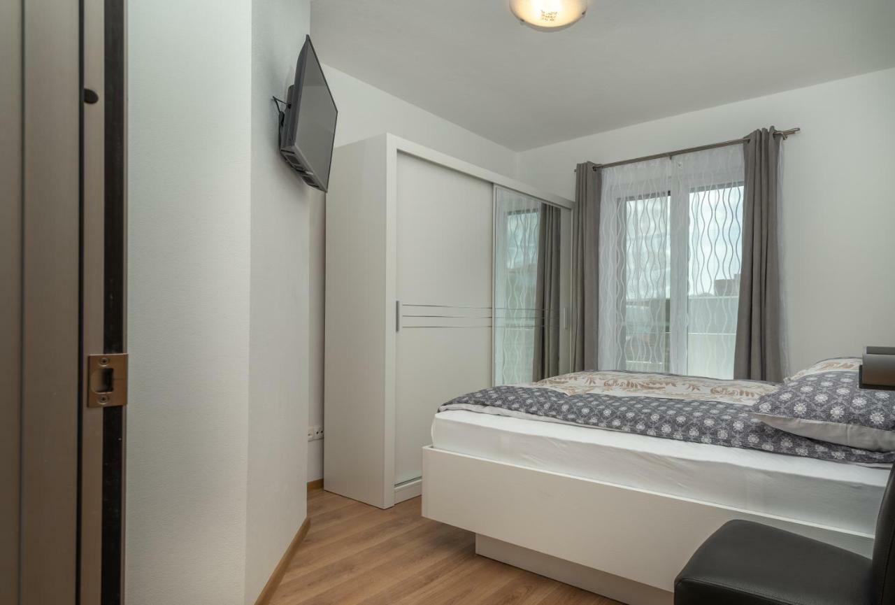 Villa Confido Luxury Apartment 01 Seget Donji Bagian luar foto